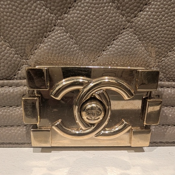 CHANEL Caviar Quilted New Medium Boy Flap in Beige - Picture 4 of 8